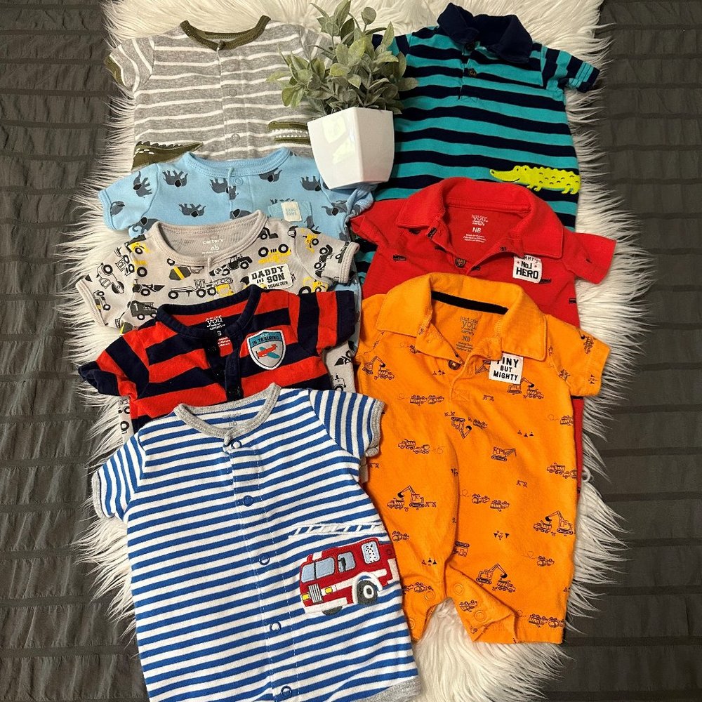 8 newborn one piece outfits [1D].